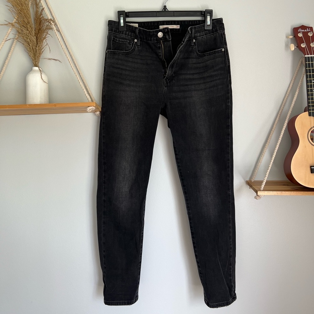 Levi jeans